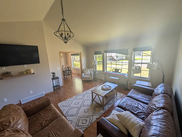4688 Scott Allen Dr — Photo 8