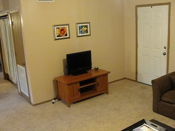 5th image of 26 Sears St