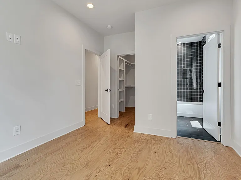 1721 6th Ave N #3 — Photo 13