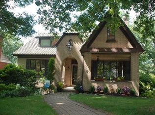 44 Longuevue Dr, Pittsburgh, PA 15228