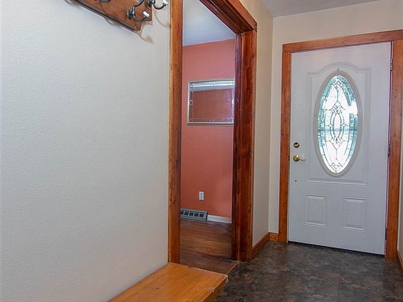 3rd image of 5570 White Plains Way