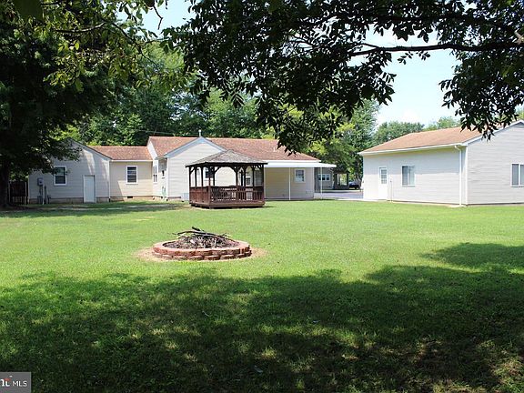 3rd image of 6031 Rosedale Dr