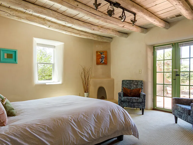 Bedroom #1