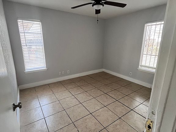 5th image of 605 605/607 Morningview Dr