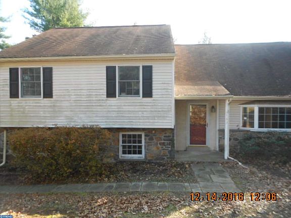 2nd image of 163 Beacon Dr E