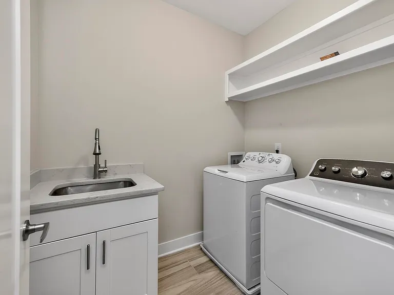 4704 Kentucky Ave #A — Photo 40