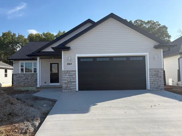 943 Enclave Ct, De Pere, WI 54115