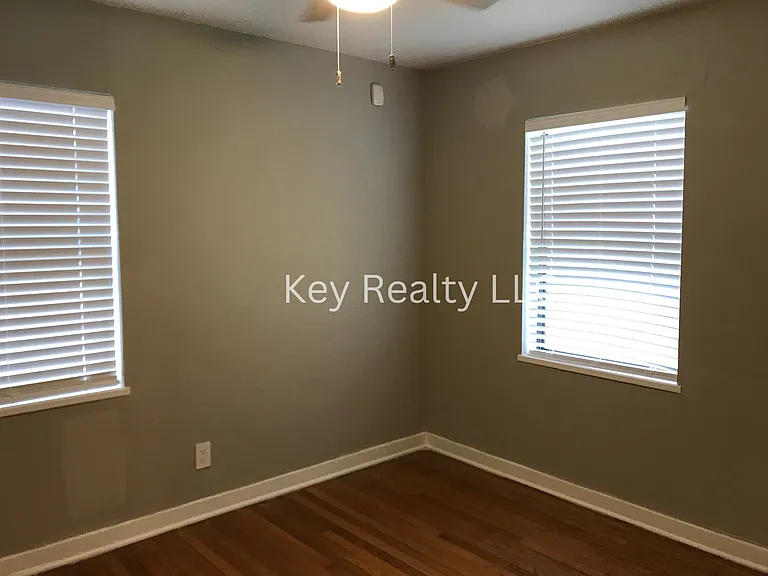 2016 Clover Ln — Photo 9