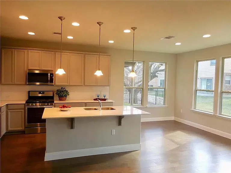 10614 Turnbull Loop — Photo 9