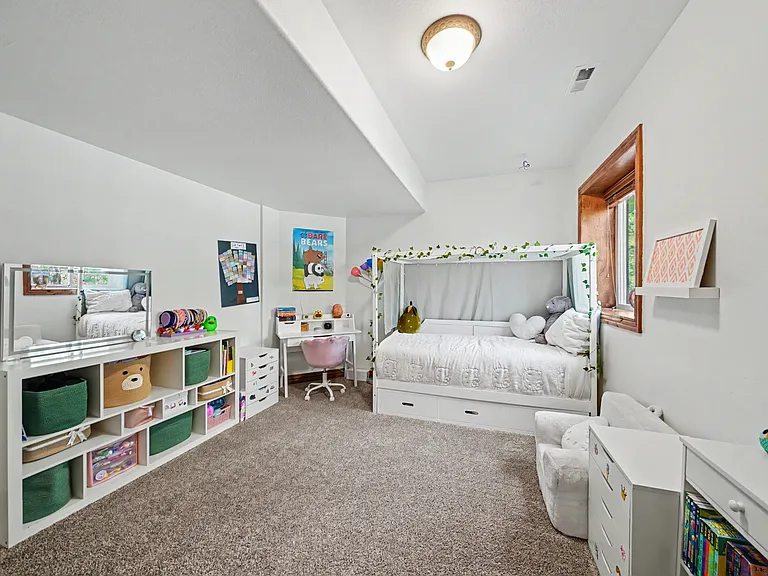 18145 Bakers Farm Rd — Photo 33