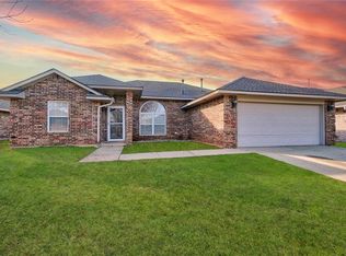 17309 Bronze Ln, Edmond, OK 73012