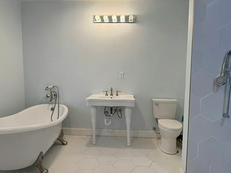 409 E Porter St — Photo 19