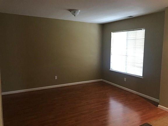 5th image of 4846 Mossbrook Ln