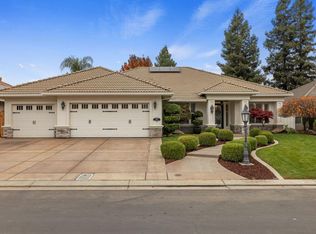 2067 Robin Hood Ln, Merced, CA 95340