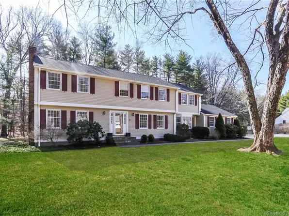 51 Drumlin Road, Simsbury, CT 06092