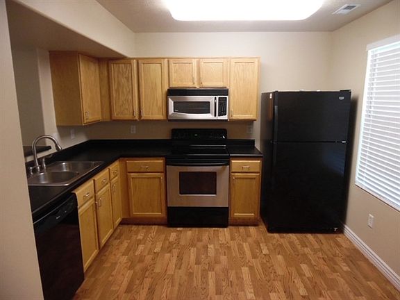 5th image of 2179 E Loch Lomond Dr