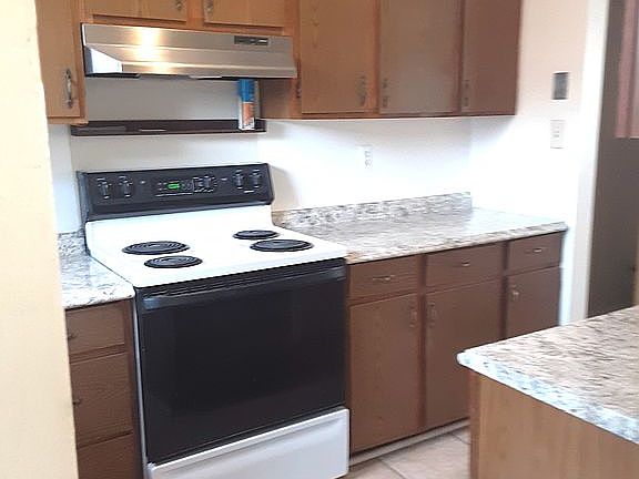 4th image of 9413 Bellhall Dr