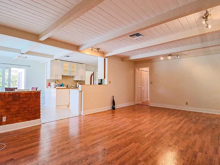 1329 NW 84th Dr — Photo 18