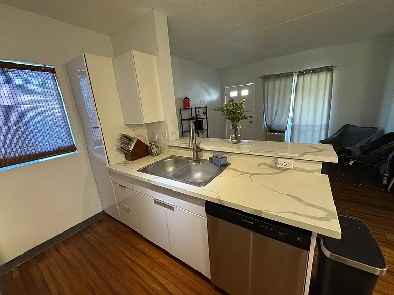 91-1051 Laulauna St #3B — Photo 2