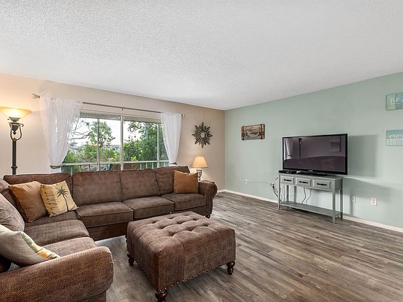 3rd image of 1714 69th Ave W APT B402