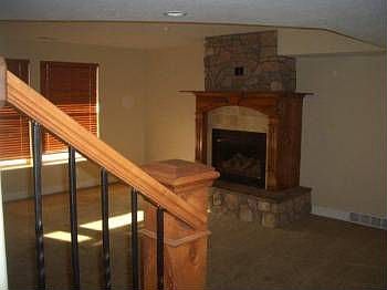 2nd image of 397 N Willow Haven Ave