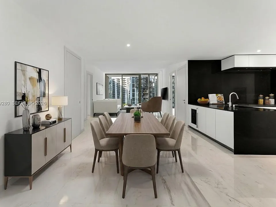 300 Biscayne Boulevard Way #2009W