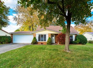 3303 Debeney Dr, Fort Wayne, IN