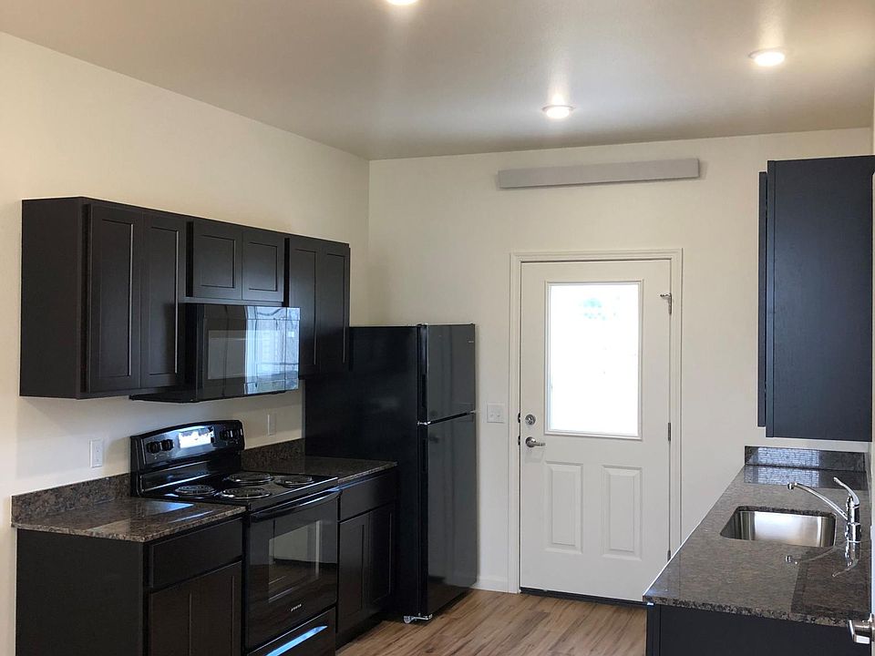 2nd image of 1725 Astros Way Unit 4