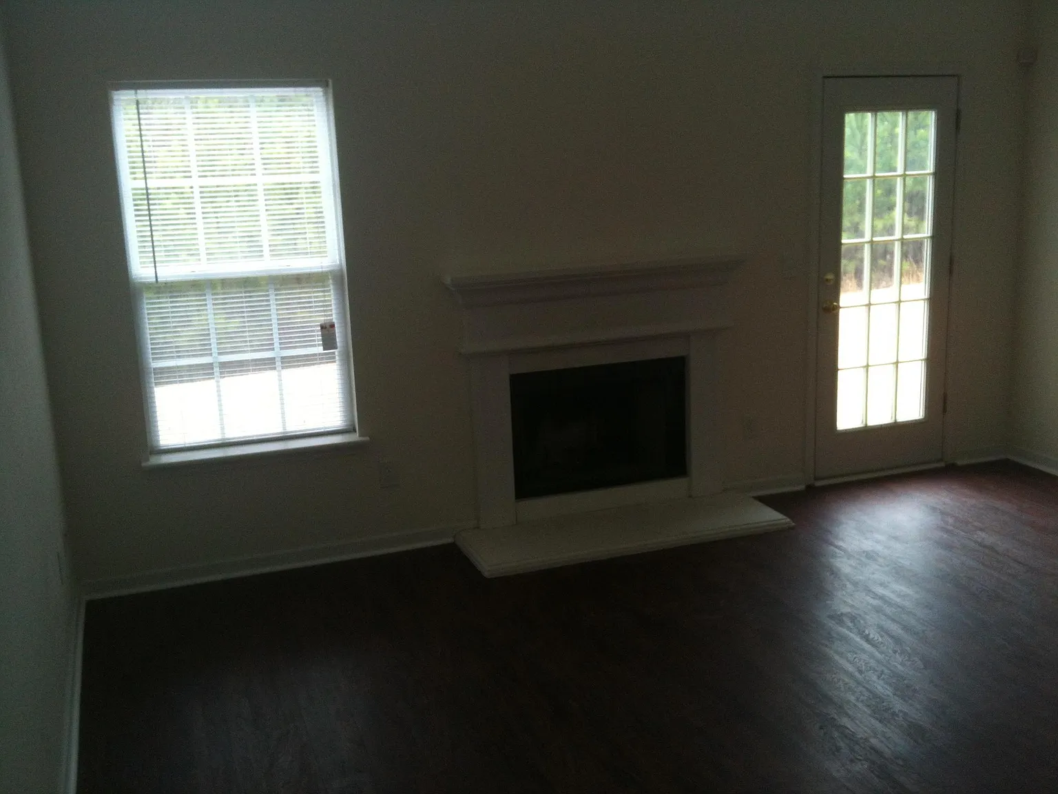 3 bed, 1600 sqft, $1,950 — Photo 3