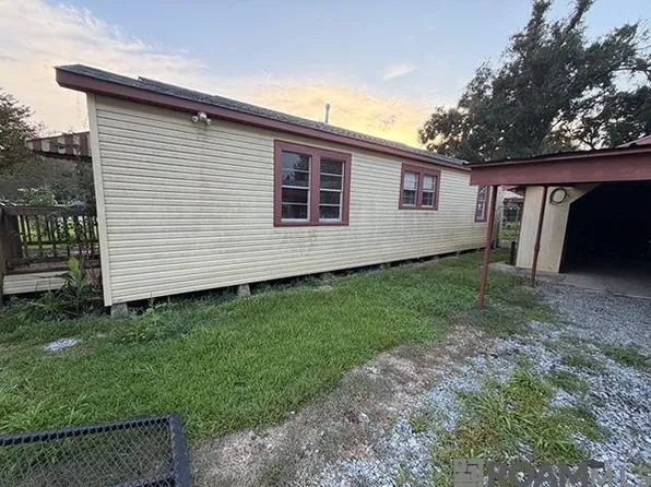 8511 Bergeron St, Livonia, LA 70755