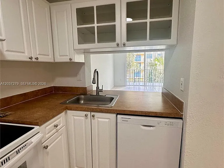9360 Fontainebleau Blvd #309 — Photo 5