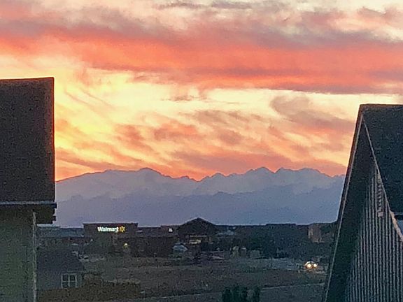 Nice sunsets from one of the 3 upstairs bedrooms