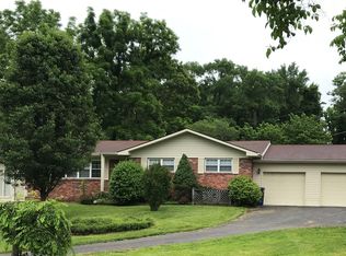 808 Cherokee Dr, Middlesboro, KY 40965