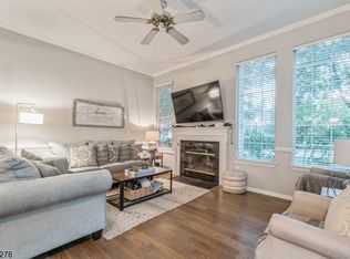 31 Witherspoon Ct, Morristown, NJ 07960