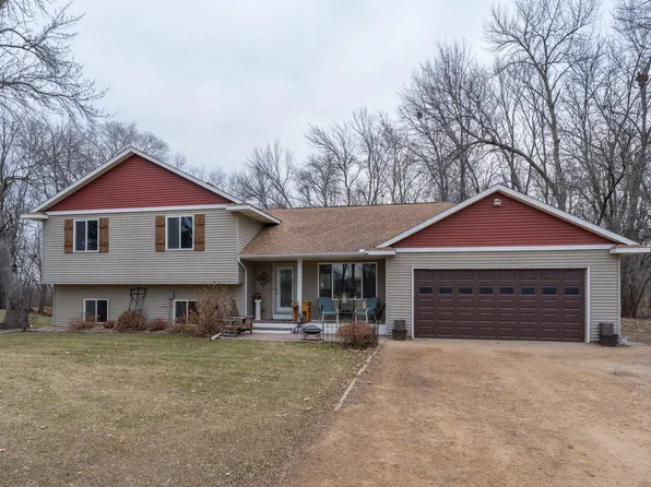 757 Hilltop Dr SW, New Prague, MN 56071