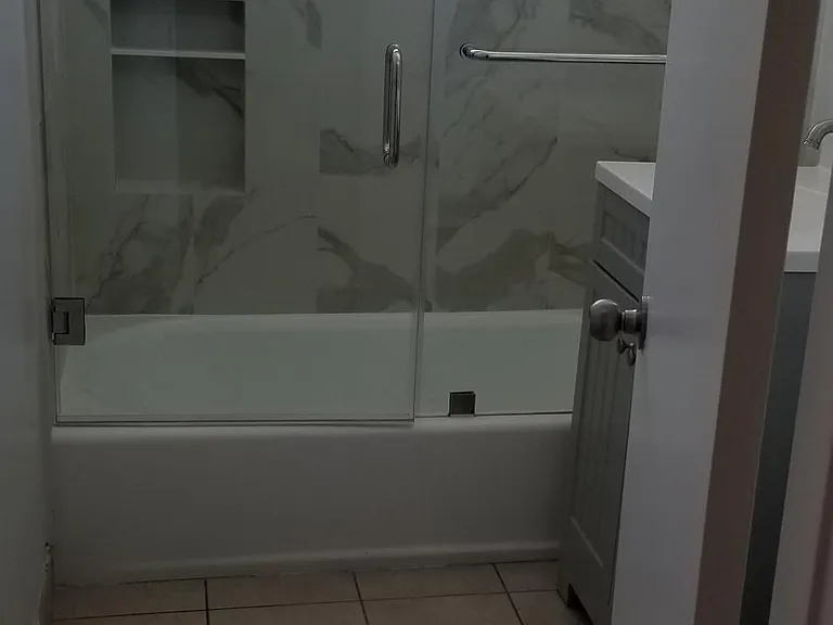 1527 S Shenandoah St #4 — Photo 8