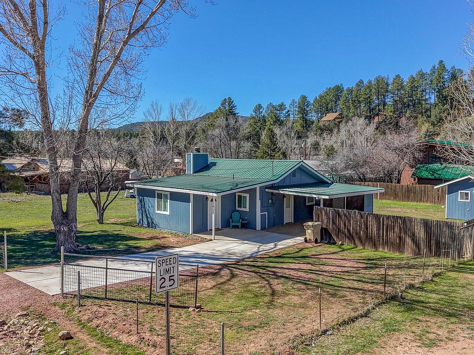 1st image of 3444 N Lakeview Dr