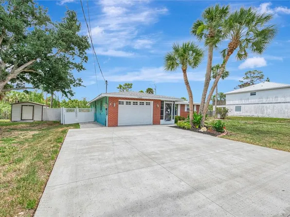 1460 Cortes Dr, Englewood, FL 34223