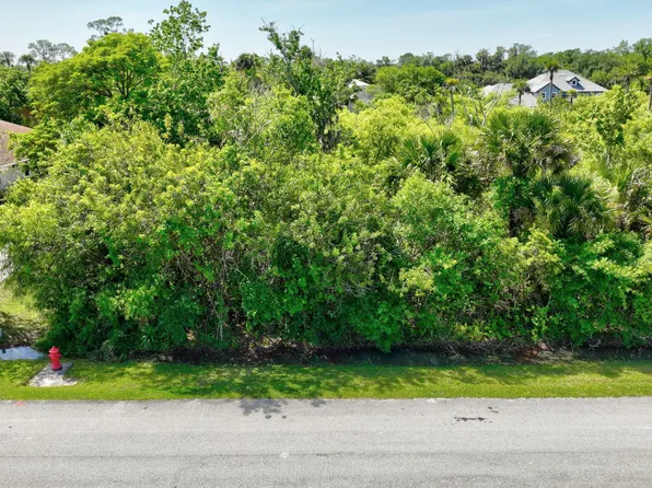 2307 River Branch Drive, Fort Pierce, FL 34981