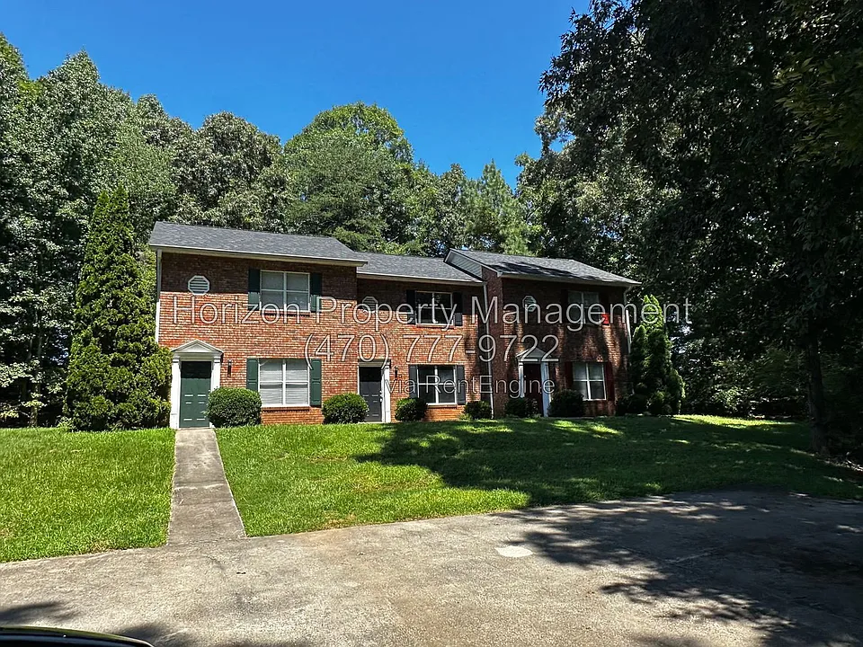 4077 Hidden Hollow Dr #B