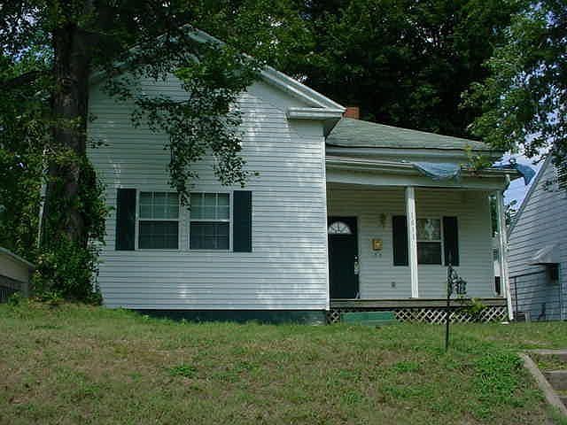 1st image of 1613 W 3rd St