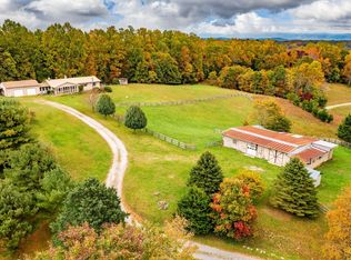 461 Padgetts Hill Rd, Natural Bridge, VA 24578