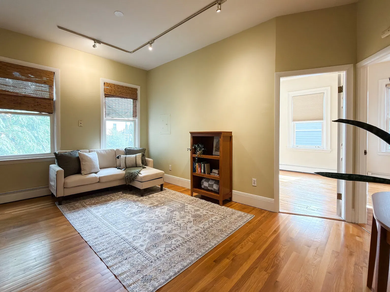 392 Norfolk St — Photo 4