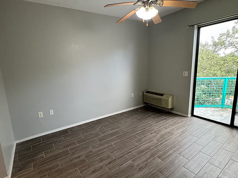 201 S Stillman St #416 — Photo 13
