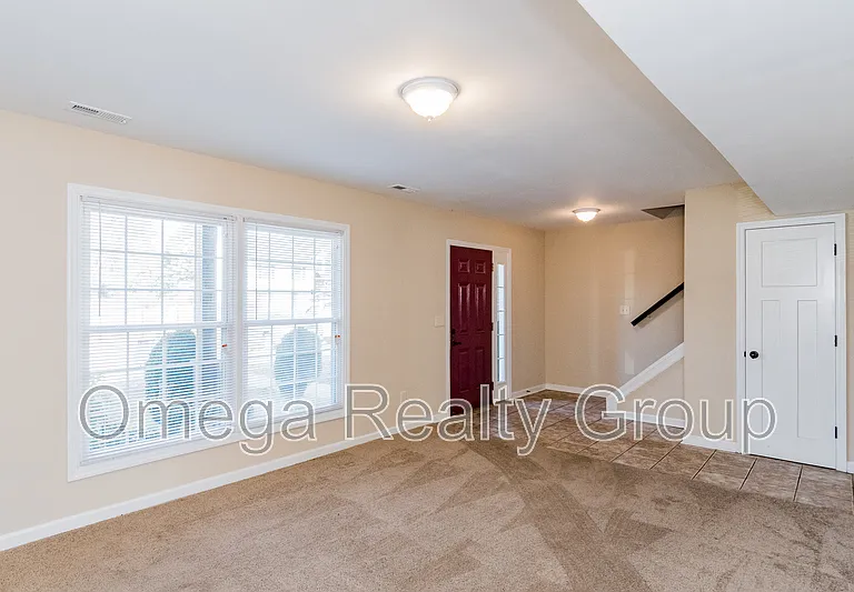 704 Cahaba Manor Dr — Photo 3