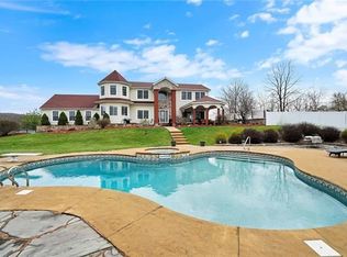 320 River Rd N, Wappingers Falls, NY 12590