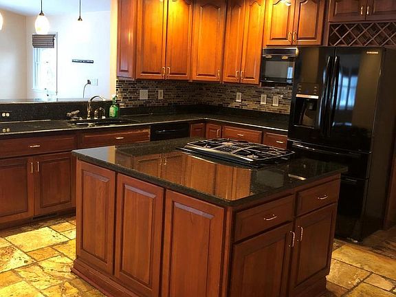 2nd image of 43470 Golden Meadow Cir