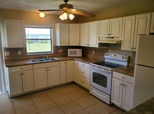 915 SE 14th Ter, Cape Coral, FL 33990
