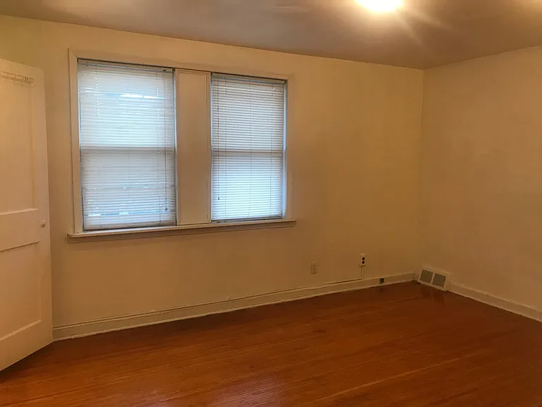 6344 Sylvester St — Photo 5