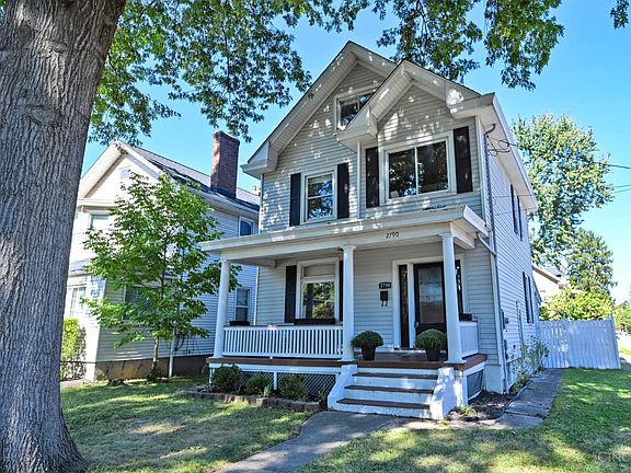 4th image of 2790 Markbreit Ave